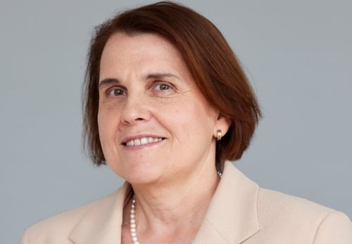 Claudia FELSER